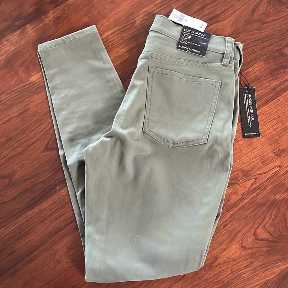 NWT Banana Republic Factory Curvy Skinny Pants